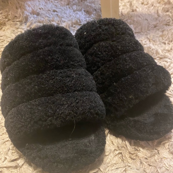 Previously Loved Ugg Slippers - Picture 5 of 13